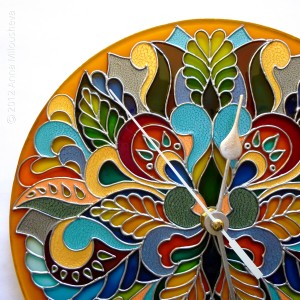 Wall-clock-stained-glass-floral-elemets-fragment       